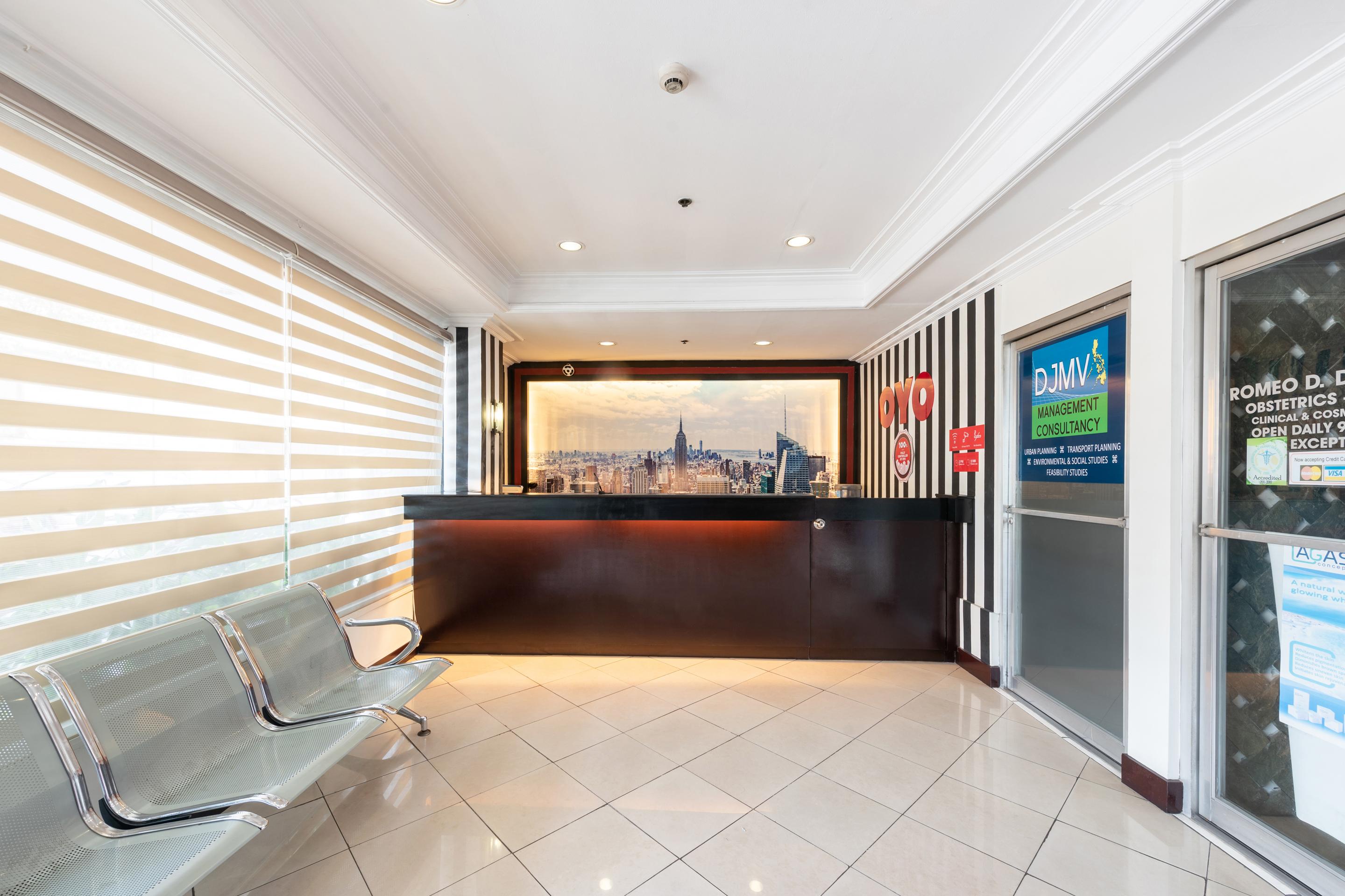 Oyo 115 Northridge Mansions Hotel Quezon City Exterior photo