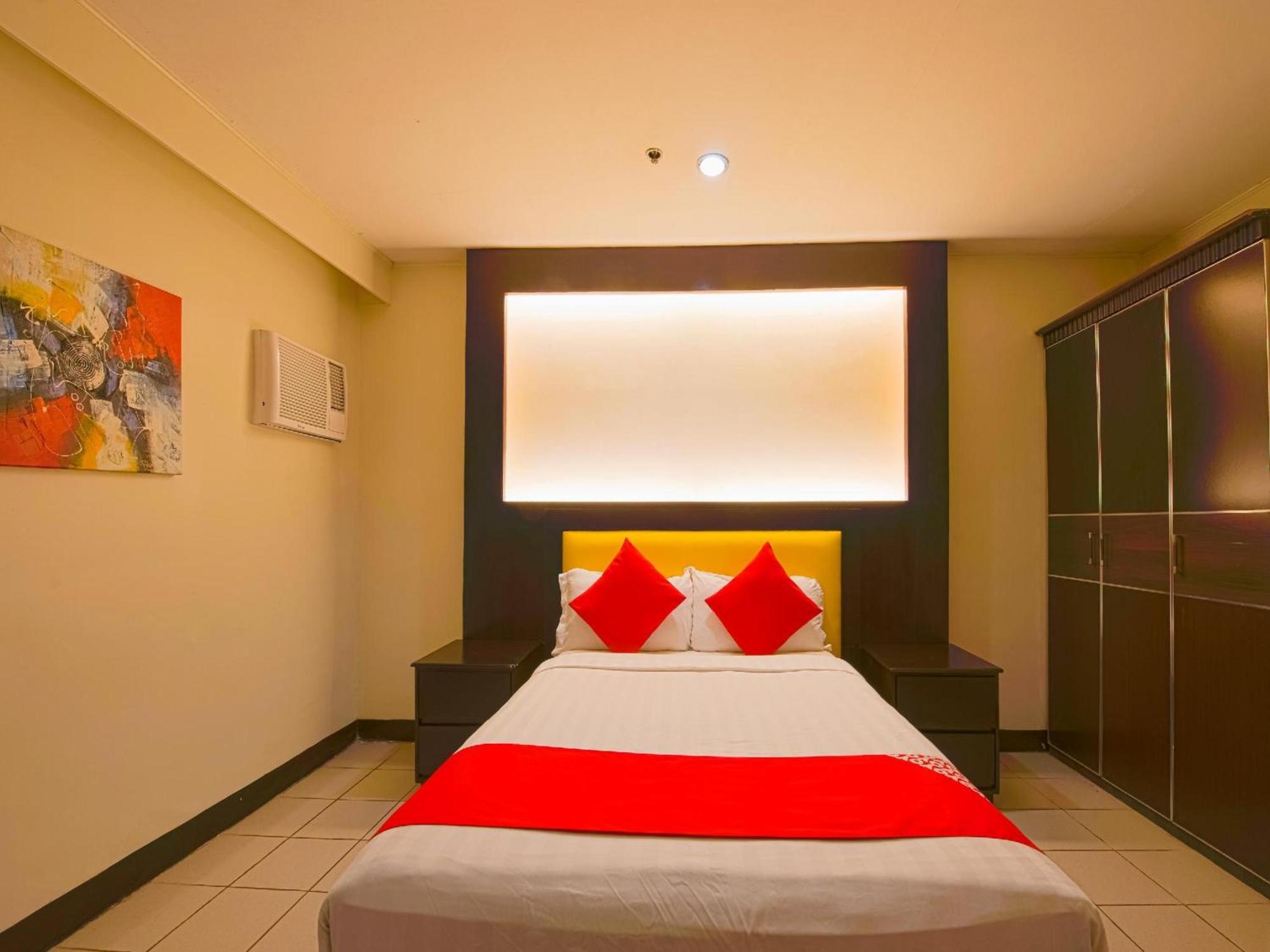 Oyo 115 Northridge Mansions Hotel Quezon City Exterior photo