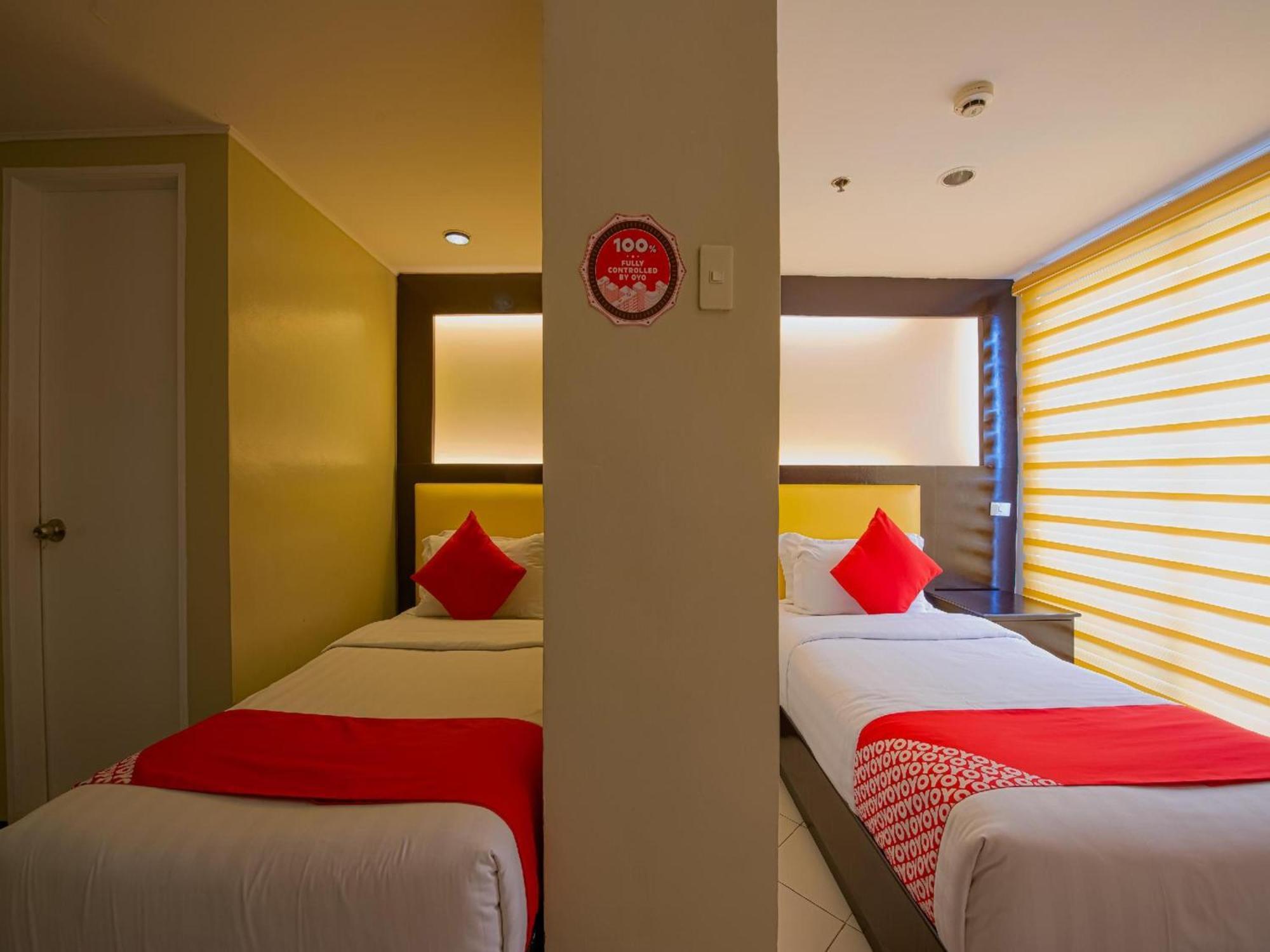 Oyo 115 Northridge Mansions Hotel Quezon City Exterior photo