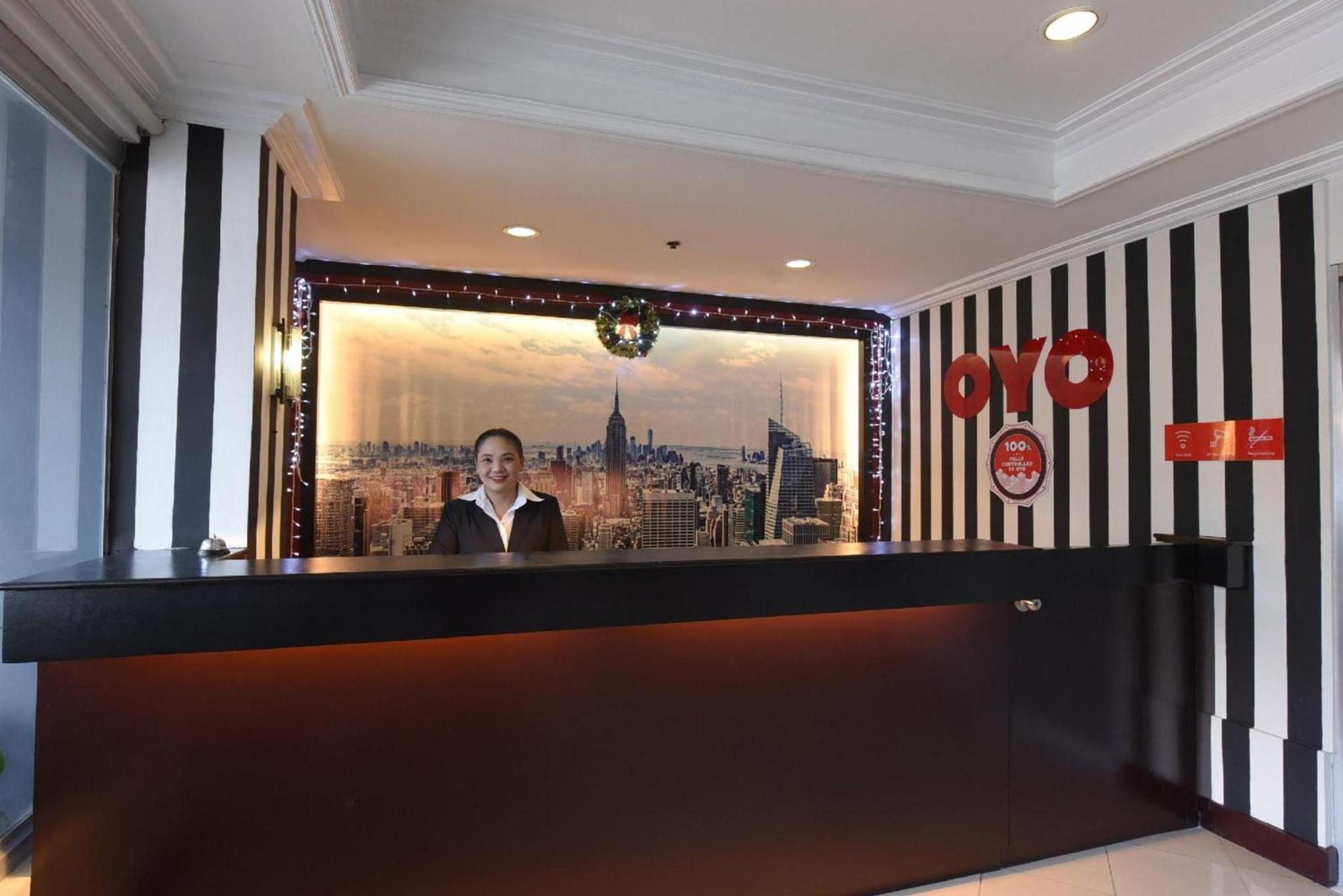 Oyo 115 Northridge Mansions Hotel Quezon City Exterior photo